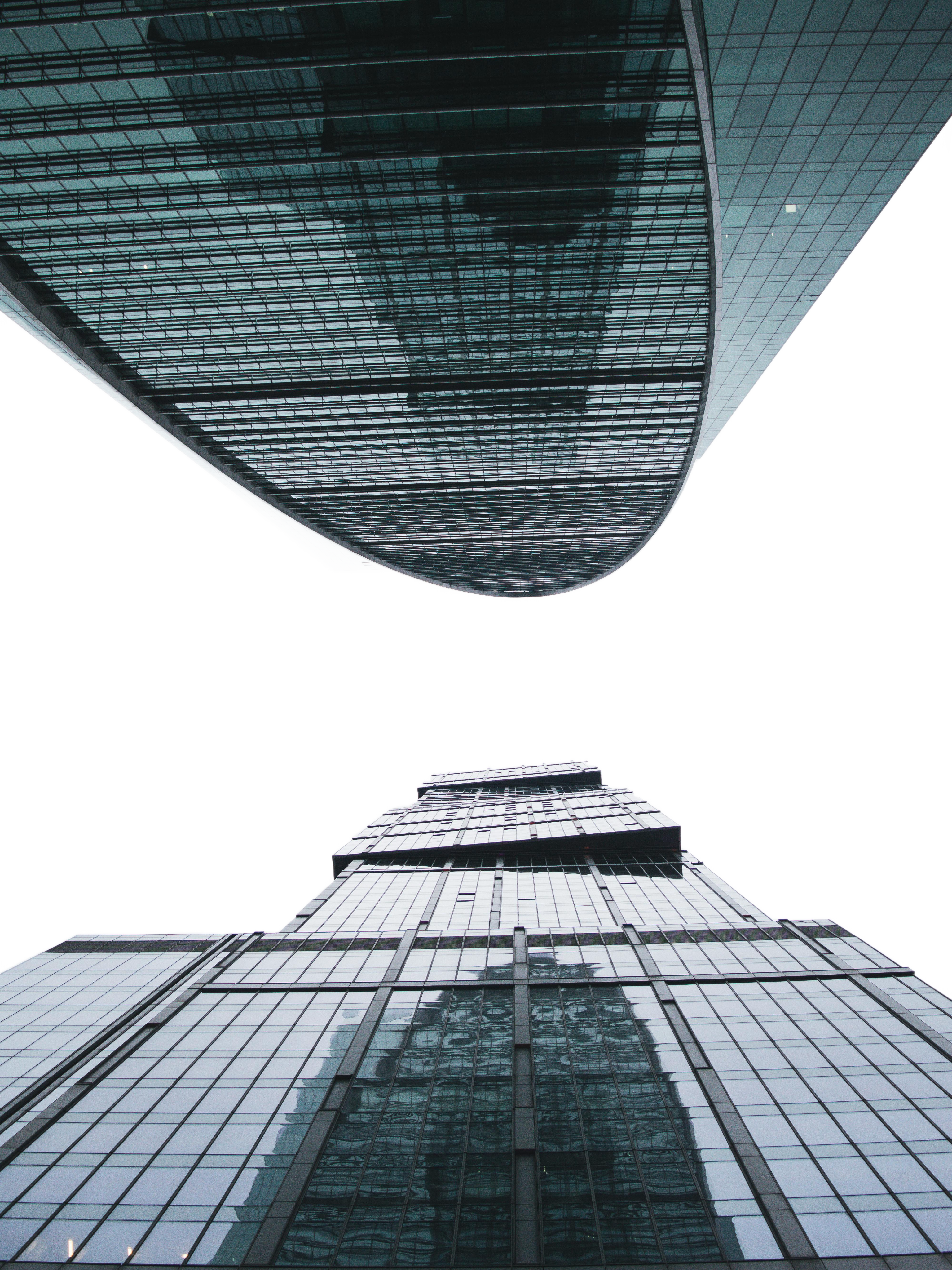 targuri internationale